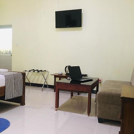 The Max Villa Negombo Esterno foto